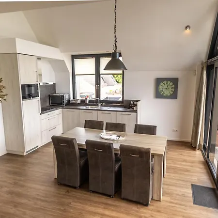 מלון Het Maashotel Broekhuizen (Limburg)