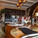 Отель Het Maashotel