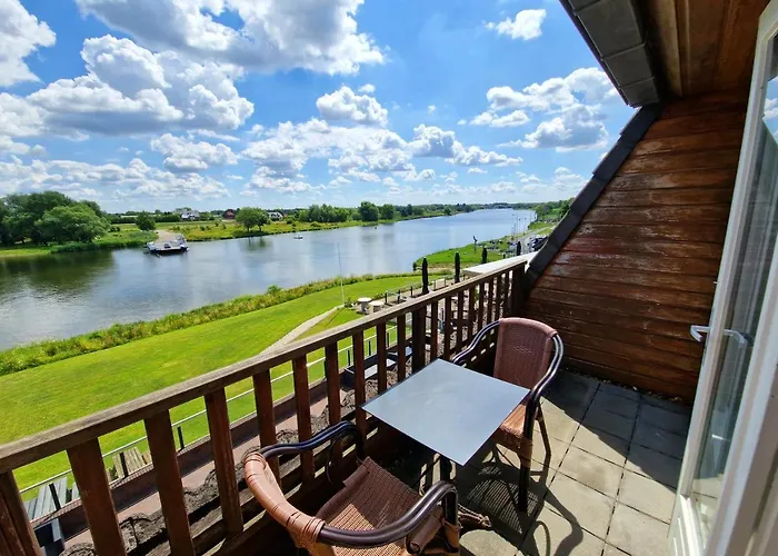 Het Maashotel Отель Broekhuizen (Limburg)