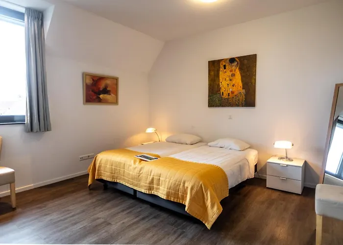 Het Maashotel Отель Broekhuizen (Limburg)