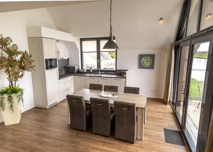 Отель Het Maashotel Broekhuizen (Limburg)